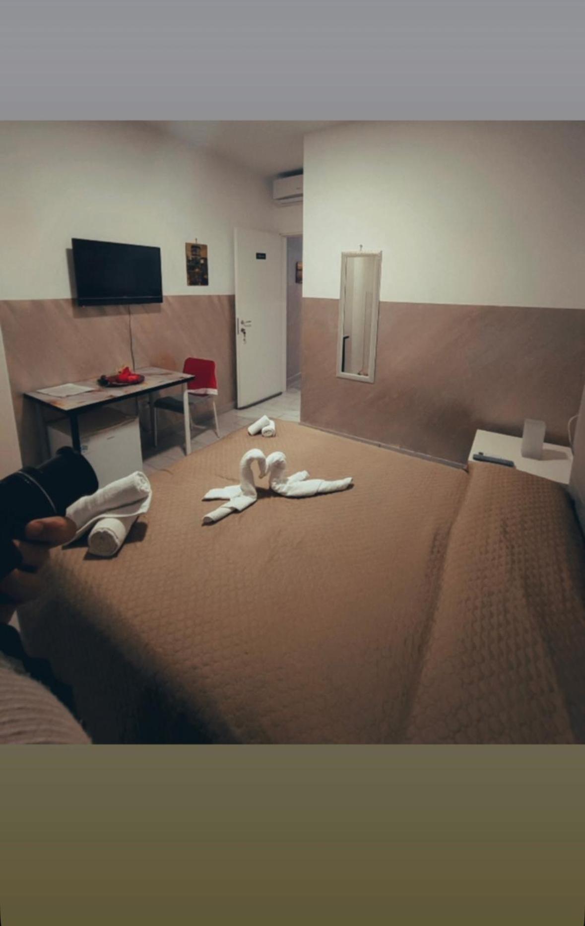 Neapolis Center Panzió Kültér fotó