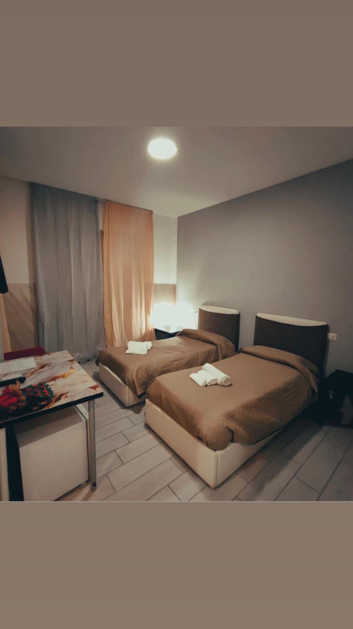 Neapolis Center Panzió Kültér fotó